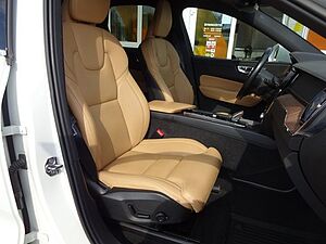 Volvo  B5 Inscription AWD AHK ACC Standhzg. BLIS