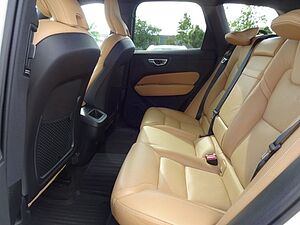 Volvo  B5 Inscription AWD AHK ACC Standhzg. BLIS