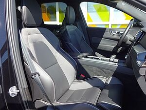 Volvo  T6 R Design Plug-In AWD ACC PANO Google 360