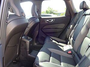 Volvo  T6 R Design Plug-In AWD ACC PANO Google 360