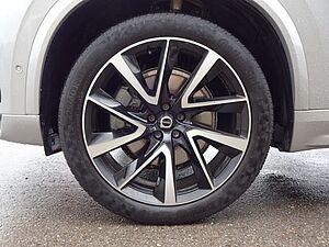 Volvo  B5 Ultimate Dark AHK 7Sitze HUD ACC 360°