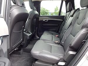 Volvo  B5 Ultimate Dark AHK 7Sitze HUD ACC 360°