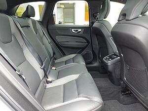 Volvo  B4 R Design ACC HUD 360° Pano Google 21'