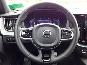Volvo  T6 R Design Plug-In AHK ACC PANO HUD Google