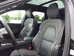 Volvo  T6 R Design Plug-In AHK ACC PANO HUD Google