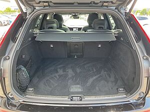 Volvo  B4 Plus Dark 2WD ACC 360° PANO Google