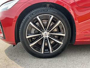 Volvo  T6 Plus Dark Plug-In AWD AHK Kamera Google