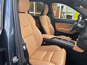Volvo  B5 Plus Dark AWD AHK 7 Sitze BLIS  360°