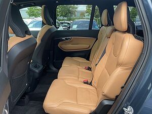 Volvo  B5 Plus Dark AWD AHK 7 Sitze BLIS  360°
