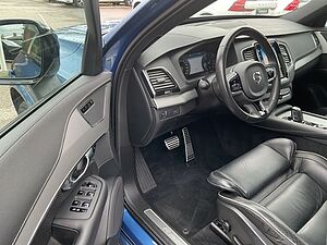 Volvo  B5 R Design AWD 7Sitzer AHK PANO ACC 360°