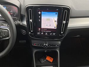 Volvo  T4 Core Plug-In AHK LEDER KAMERA CARPLAY