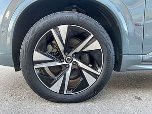Volvo  T8 R Design Plug-In AWD 7 Sitze PANO HUD AC