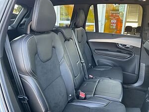 Volvo  T8 R Design Plug-In AWD 7 Sitze PANO HUD AC
