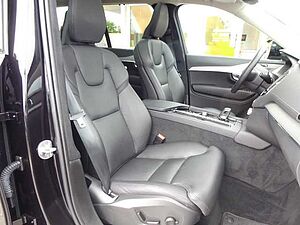 Volvo  B5 Ultimate Dark AWD AHK 7 Sitze ACC HUD