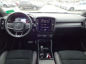 Volvo  T4 R Design 2WD AHK Navi Kamera LED