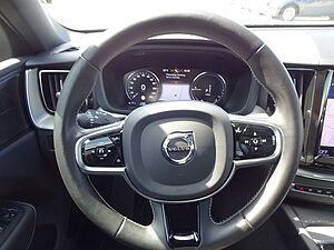 Volvo  T8 R Design Recharge Plug-In HUD Pano STDHZ