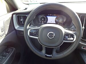 Volvo  T8 R DesignPlug-In AWD ACC HUD PANO AHK