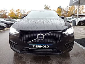 Volvo  T8 R Design Plug-In AWD AHK B&W Pano ACC