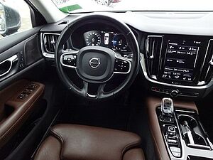 Volvo  T8 Inscription Plug-In AWD ACC HUD Pano