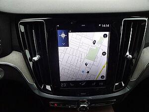 Volvo  T8 Inscription Plug-In AWD ACC HUD Pano