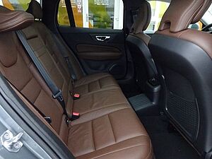 Volvo  T8 Inscription Plug-In AWD ACC HUD Pano