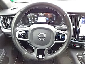 Volvo  T8 R Design Plug-In AWD ACC AHK BLIS HUD