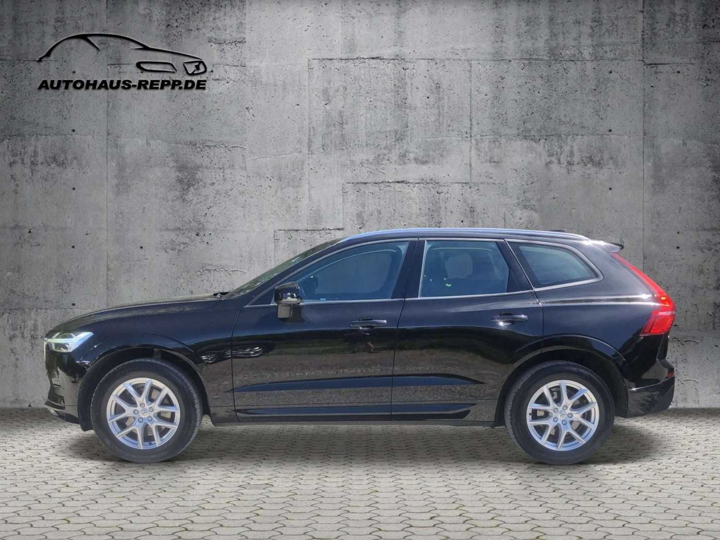 Volvo  D4 Momentum AWD