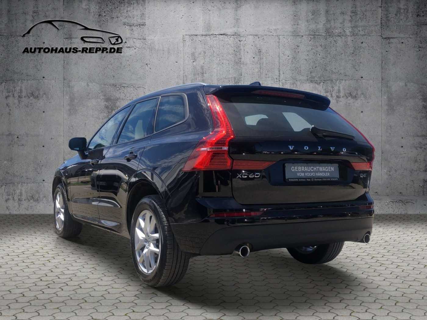 Volvo  D4 Momentum AWD