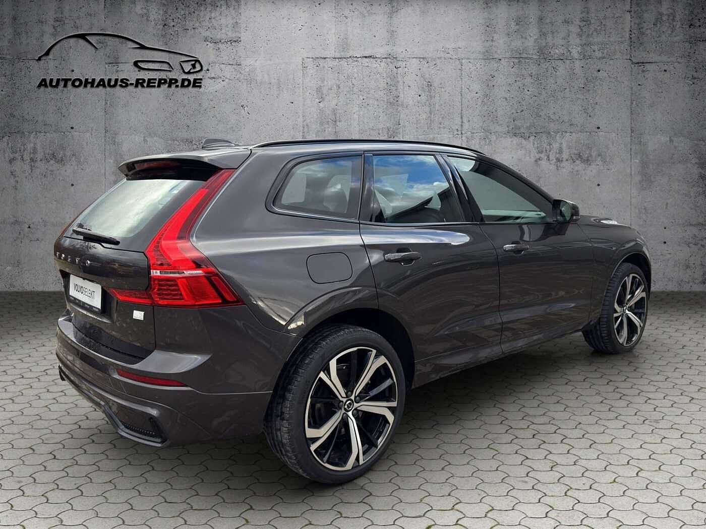 Volvo  T6 AWD R-DESIGN Recharge Plug-In Hybrid