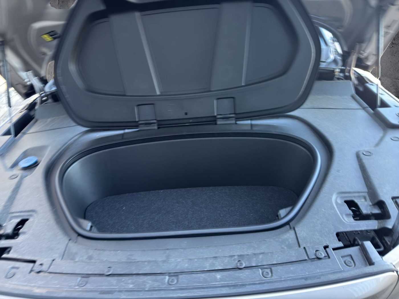 Volvo  Ultimate Recharge Pure Electric AWD