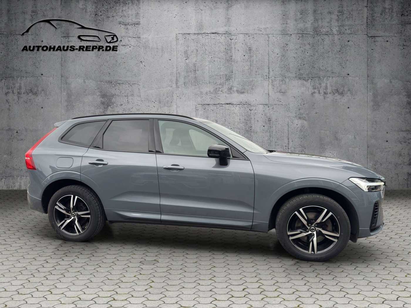 Volvo  T8 AWD Recharge R-DESIGN / Plug-in Hybrid