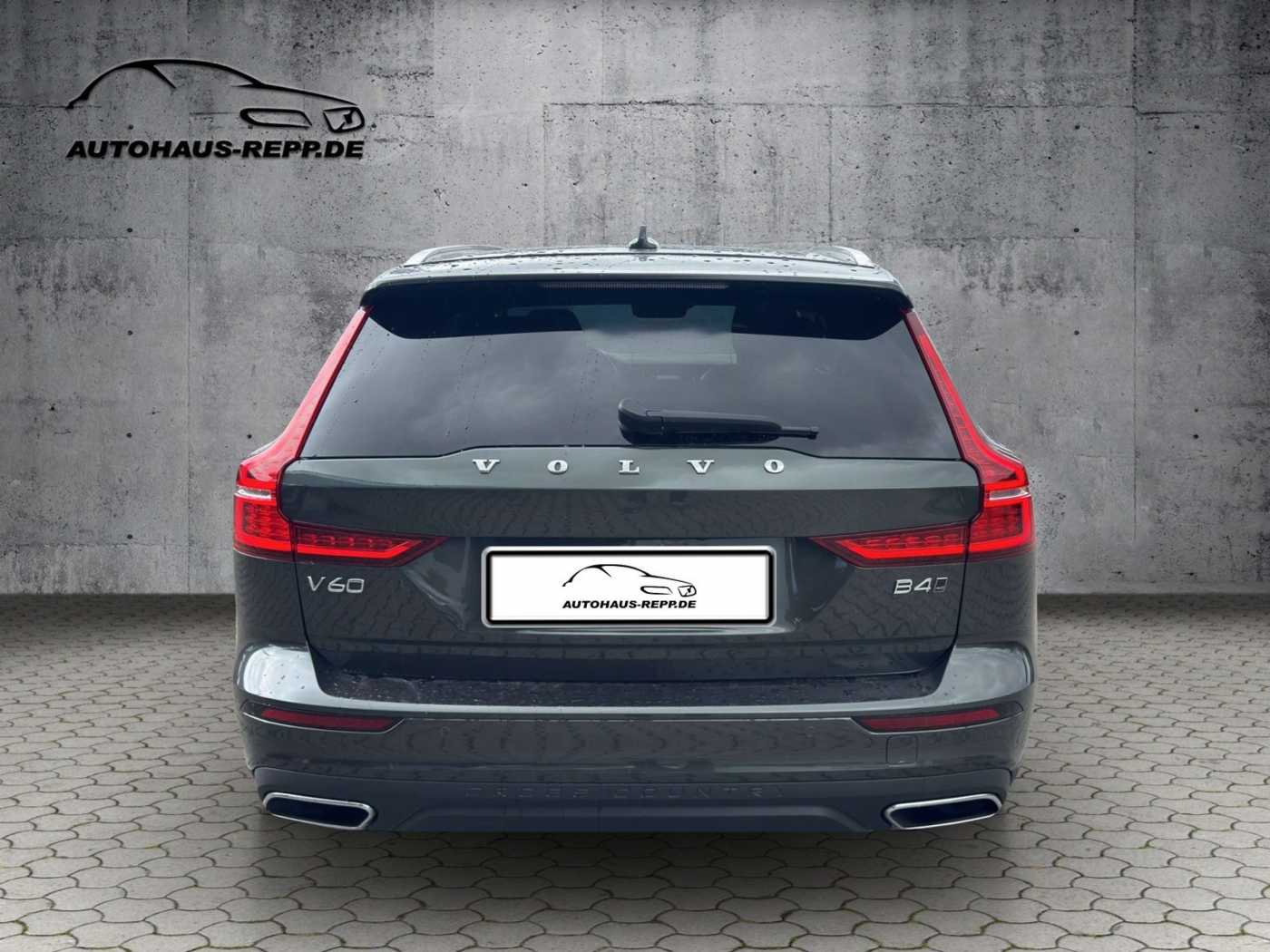 Volvo  B4 Diesel AWD / *Business-Paket*