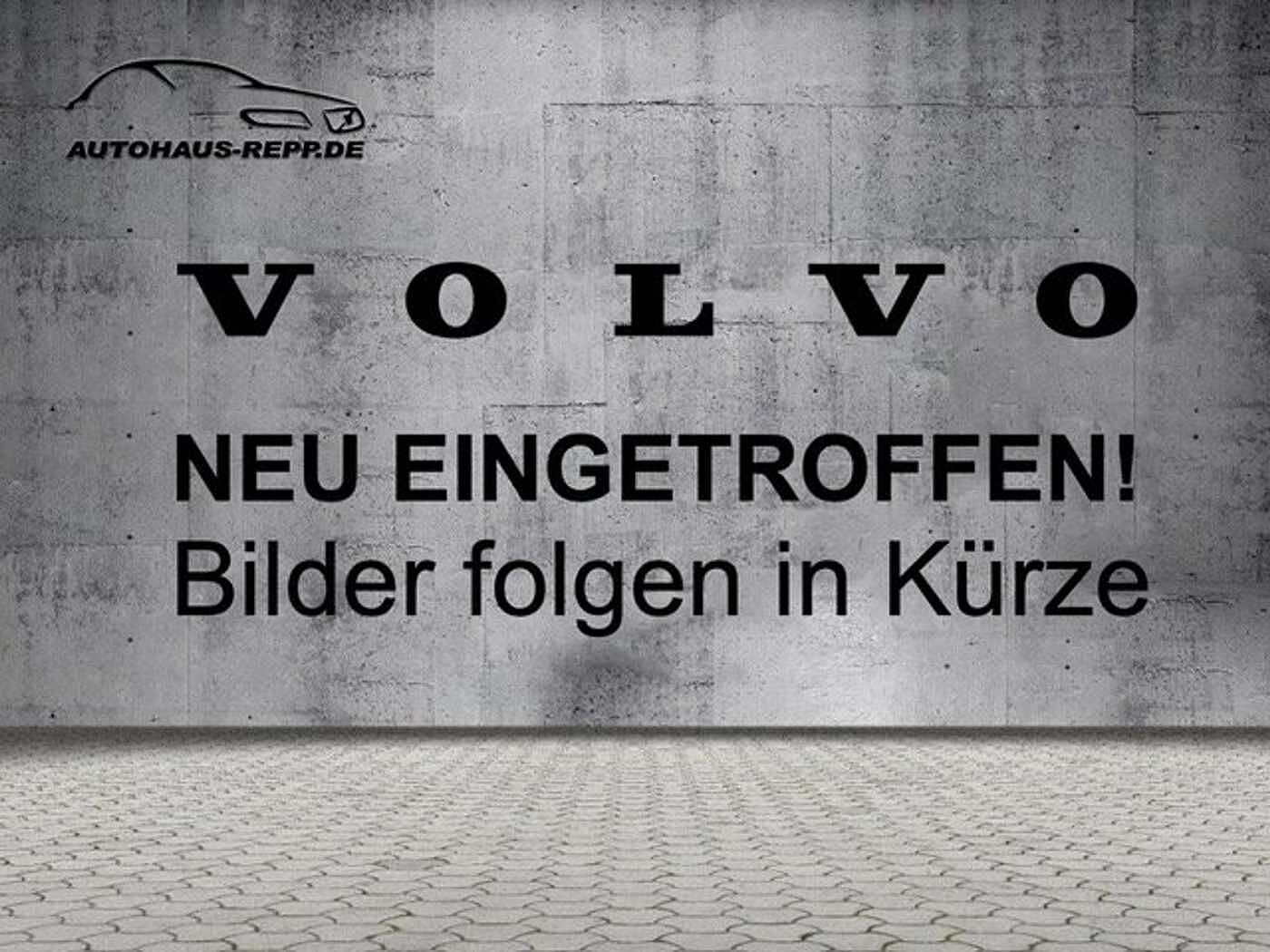 Volvo  T4 Recharge Inscription Plug-In Hybrid FWD