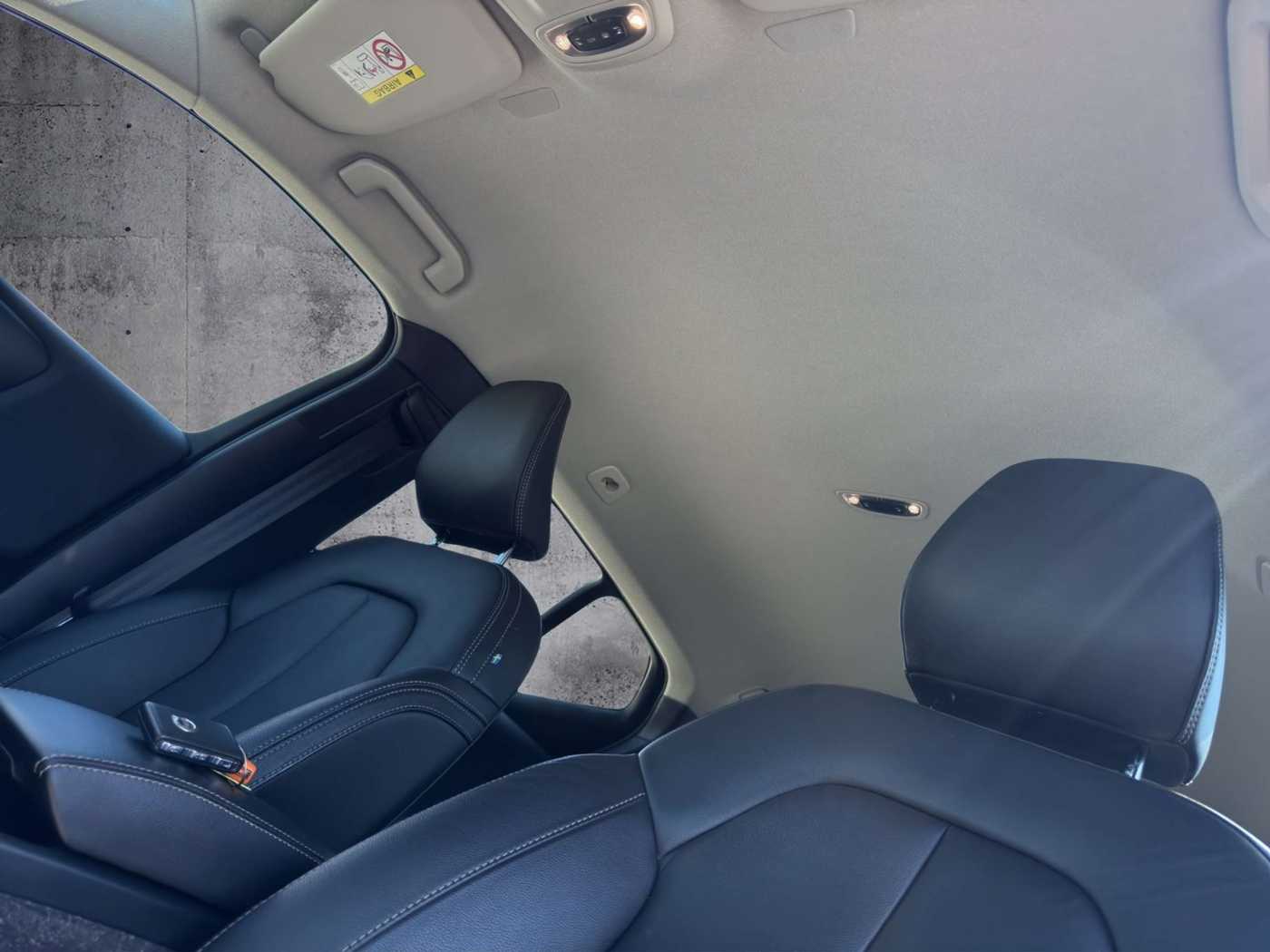 Volvo  T4 Recharge Inscription Plug-In Hybrid FWD