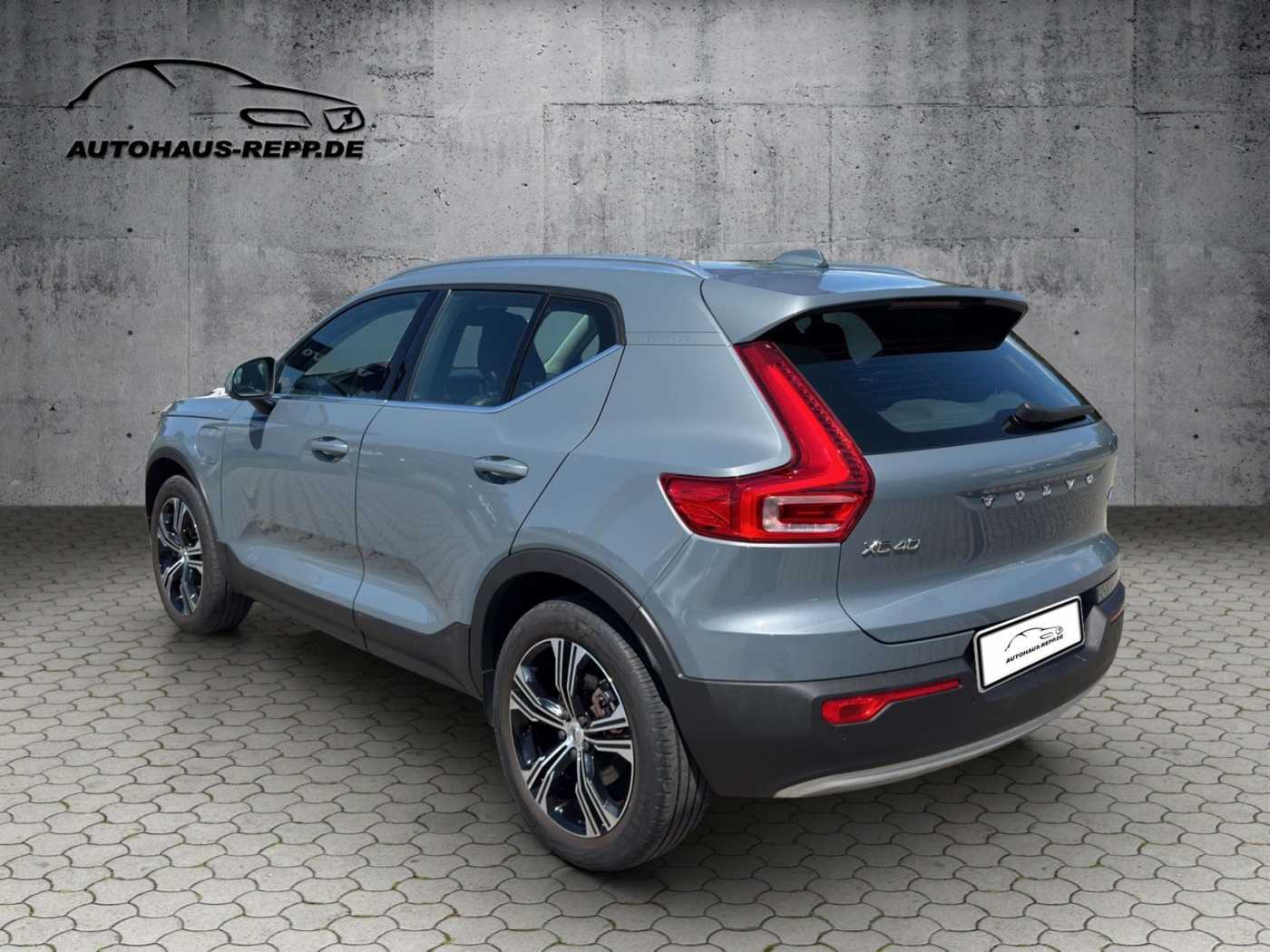 Volvo  T4 Recharge Inscription Plug-In Hybrid FWD