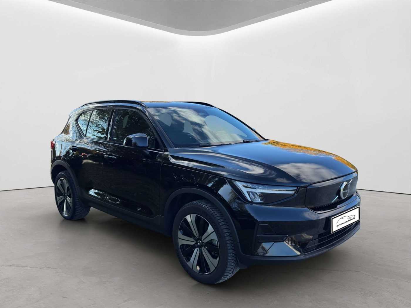 Volvo  Recharge Single Motor / Core / Pure Electric