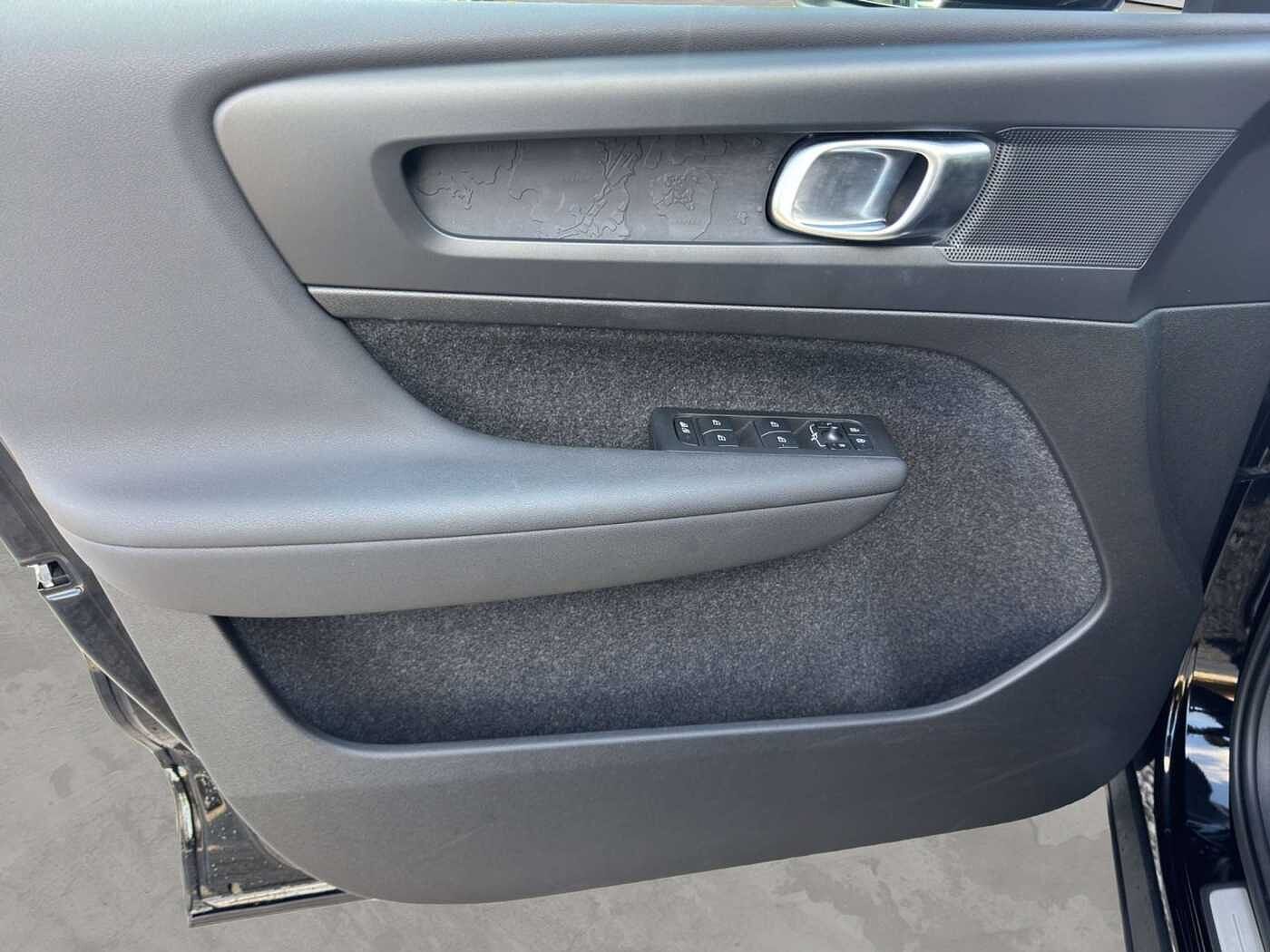 Volvo  Recharge Single Motor / Core / Pure Electric