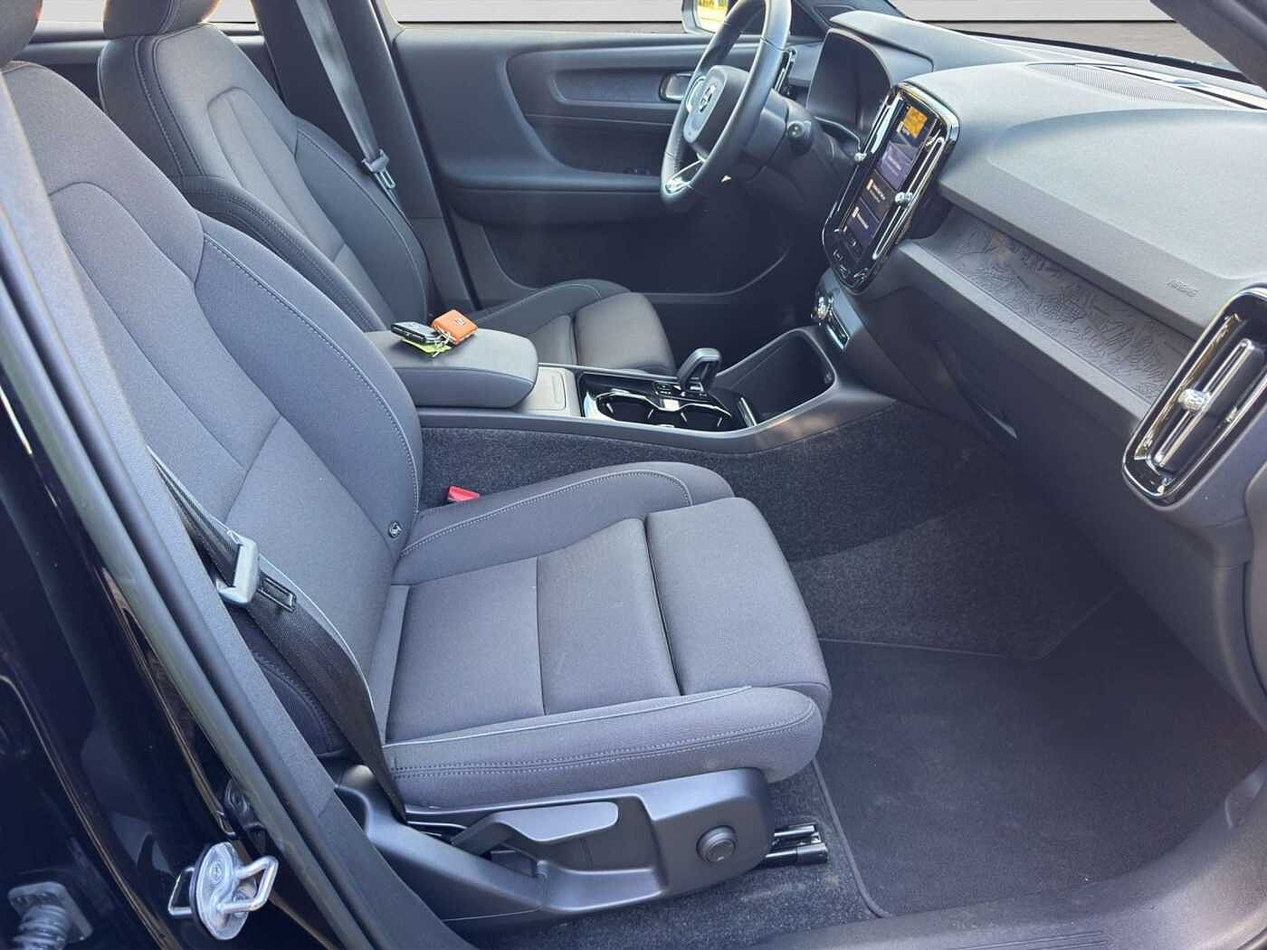 Volvo  Recharge Single Motor / Core / Pure Electric