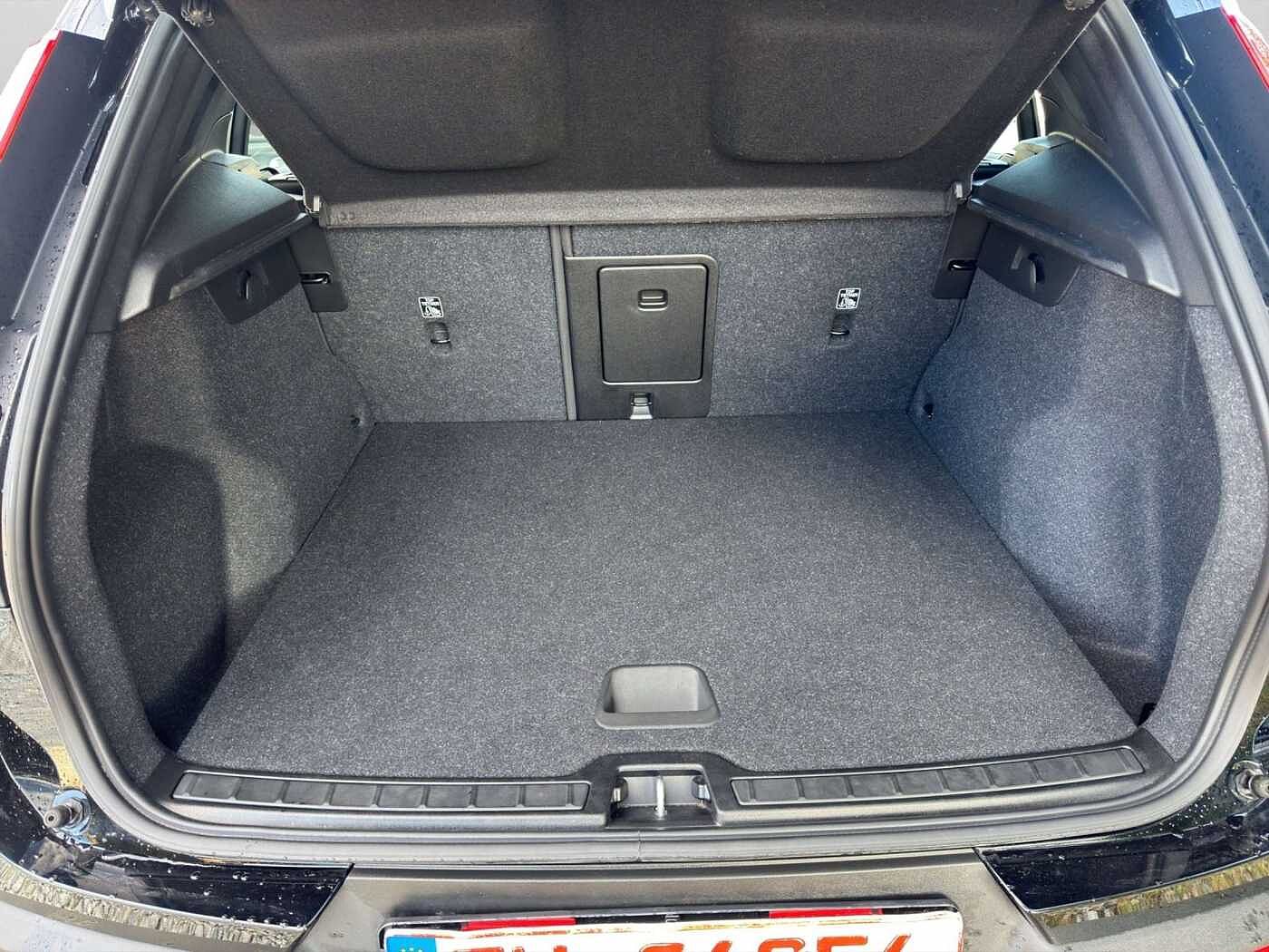 Volvo  Recharge Single Motor / Core / Pure Electric