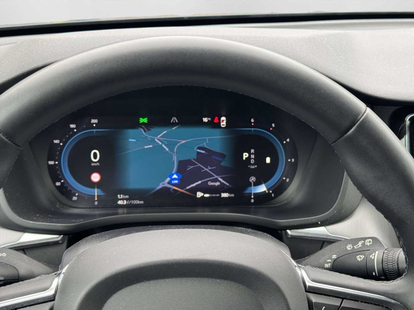 Volvo  B4 Diesel Mild-Hybrid Core 2WD