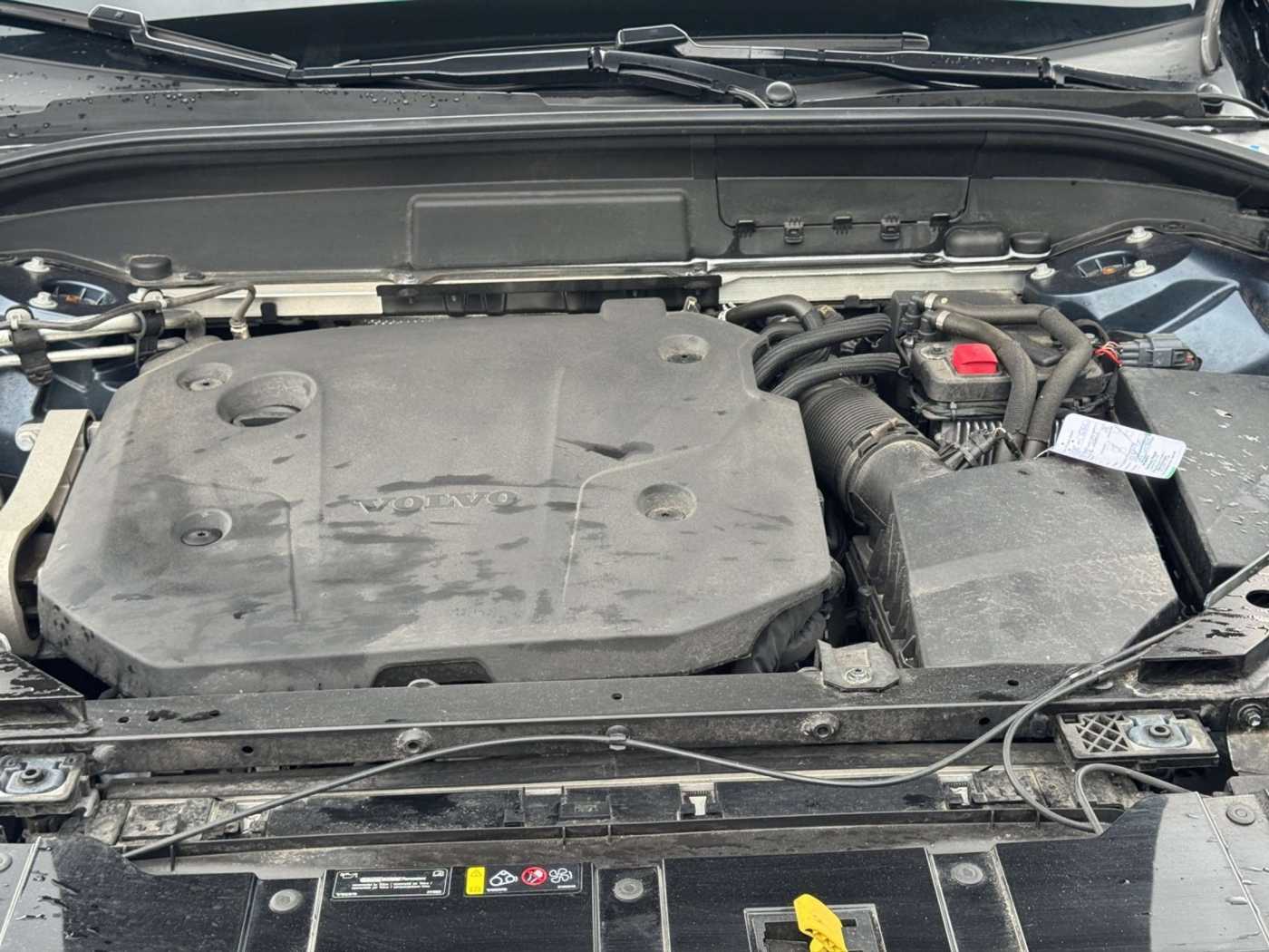 Volvo  B4 Diesel Mild-Hybrid Core 2WD