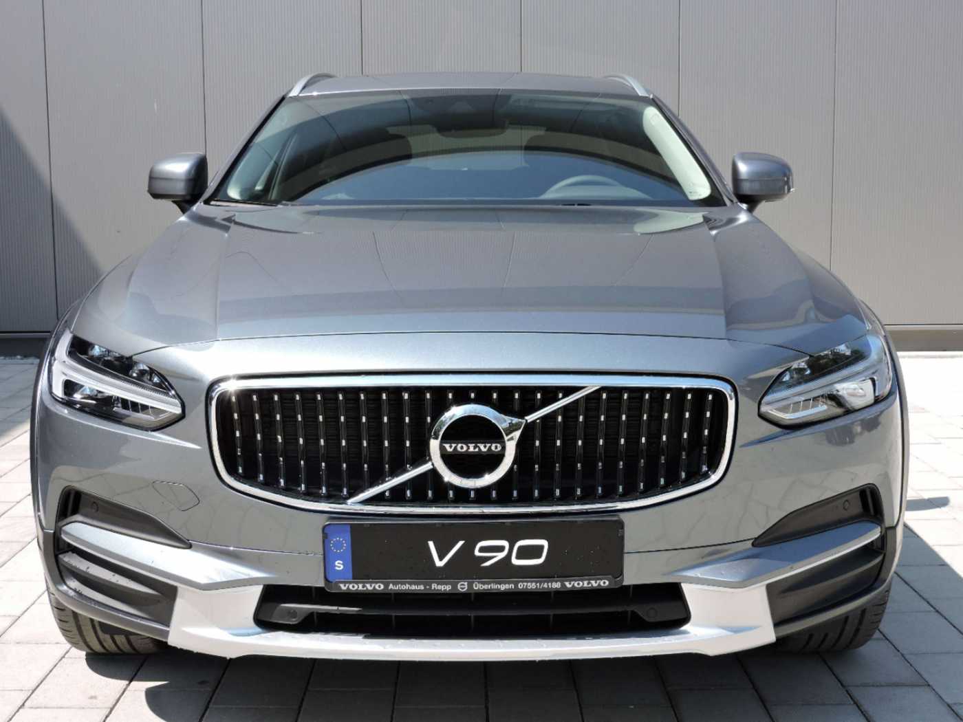 Volvo  D4 AWD 8-Gang Geartronic