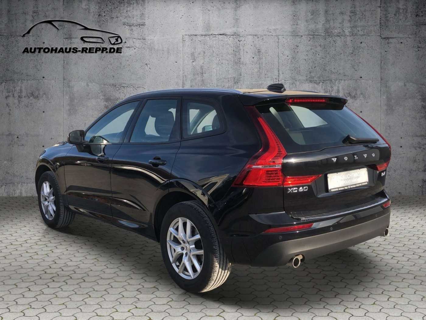 Volvo  D4 AWD Momentum