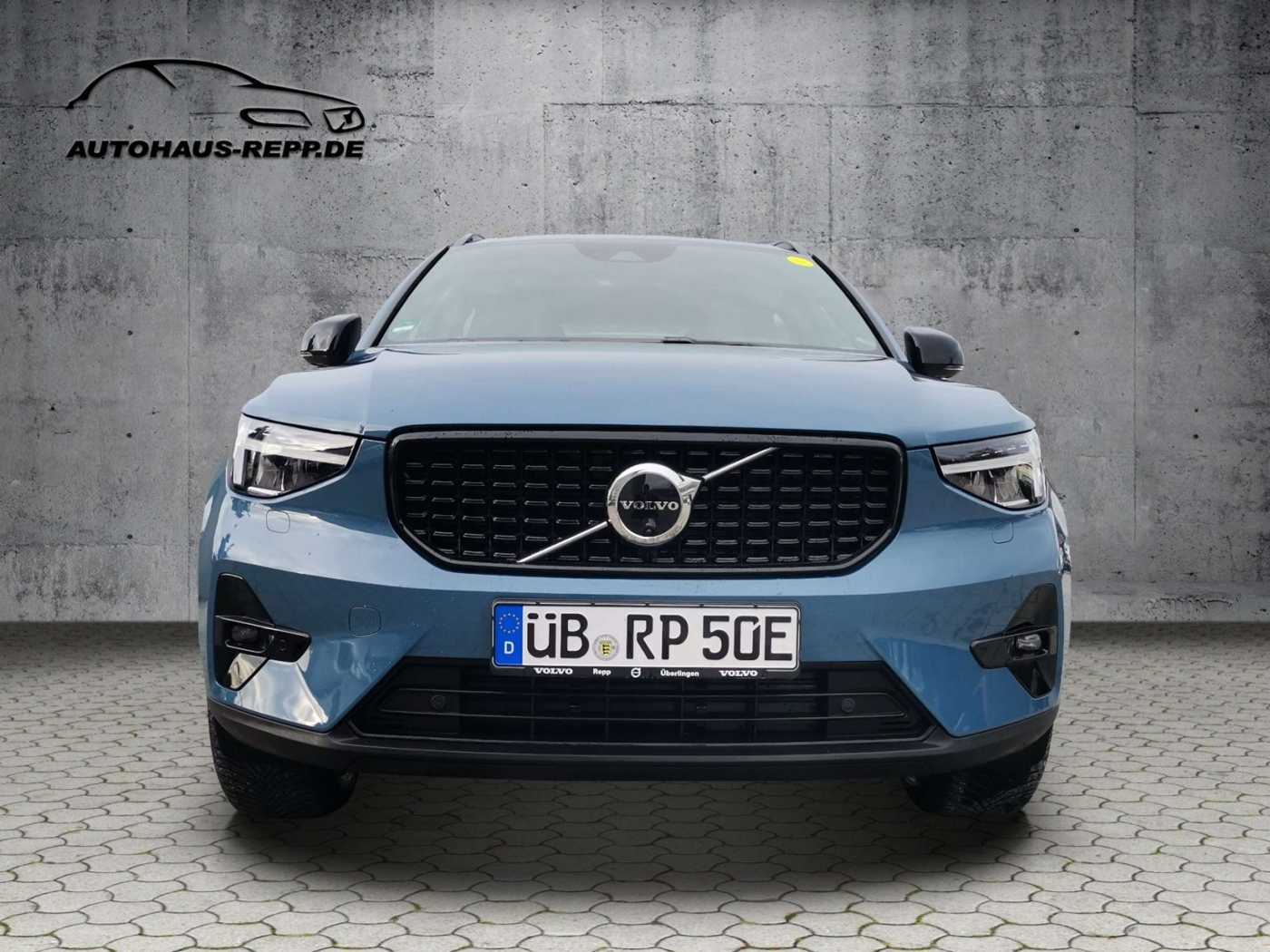 Volvo  T4 Plug-In Hybrid 2WD Plus Dark Recharge