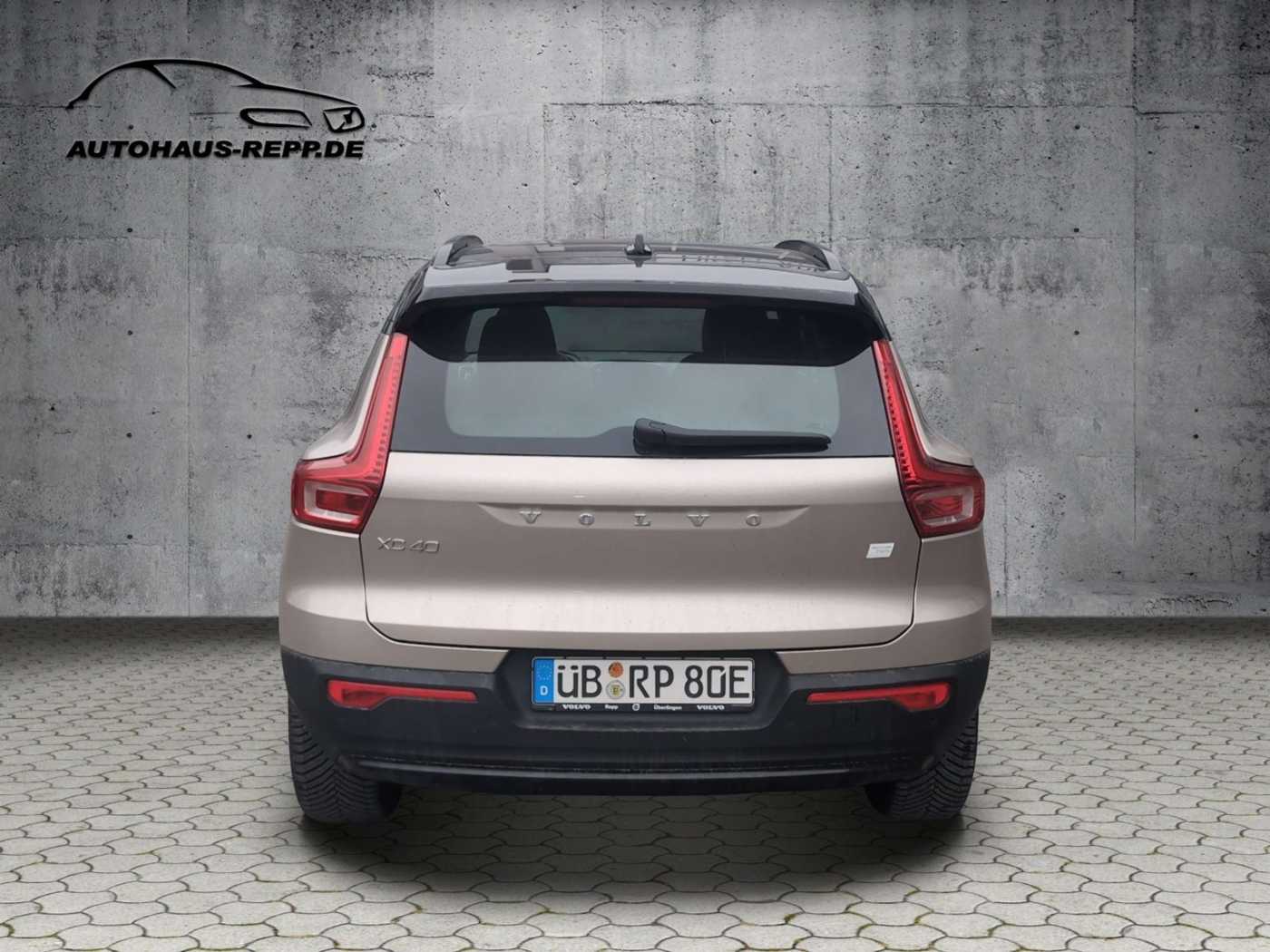 Volvo  Ultimate Recharge Pure Electric AWD