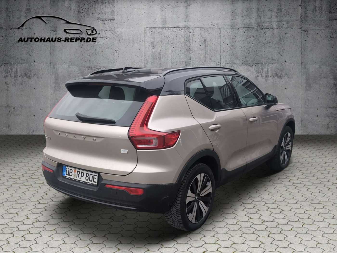 Volvo  Ultimate Recharge Pure Electric AWD