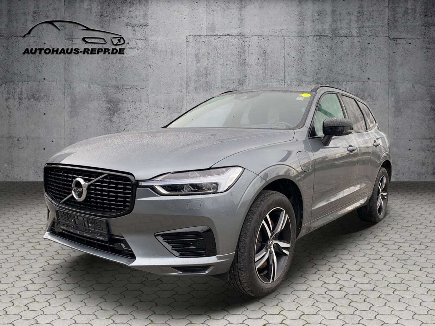 Volvo  T8 AWD Plug-in Hybrid R-Design