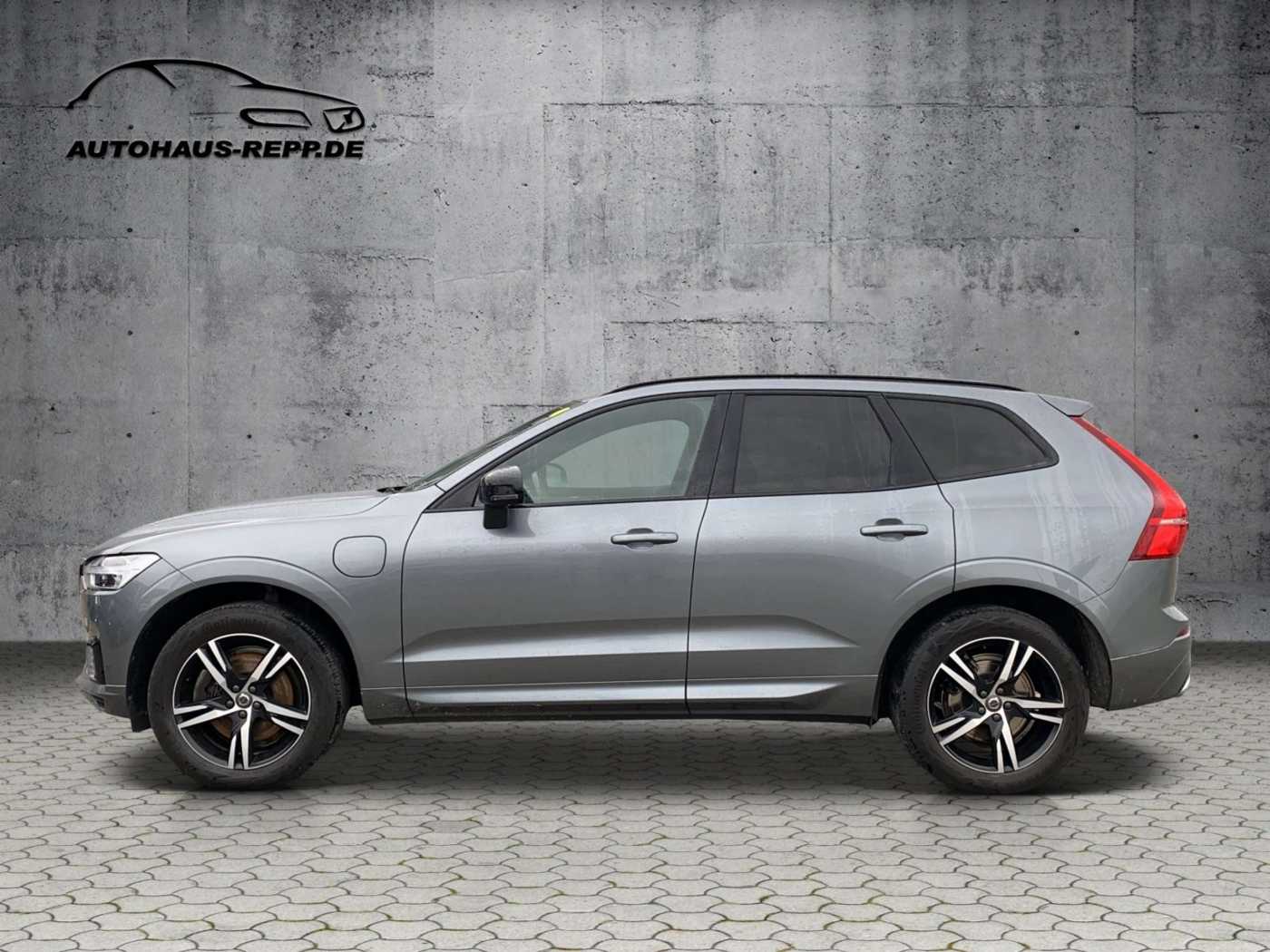 Volvo  T8 AWD Plug-in Hybrid R-Design