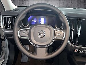 Volvo  B3 Mild Hybrid Benzin / Core
