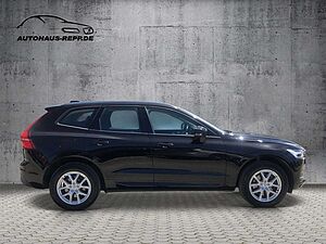 Volvo  D4 Momentum AWD